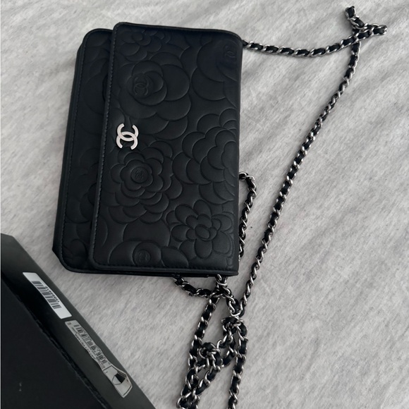 Chanel chain flower bag - Picture 5 of 9